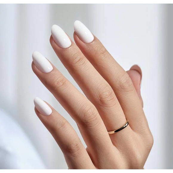 BTARTBOX Press On Nails pure White Soft Gel Oval Shape Short 32pc Reusable Set - Picture 4 of 4